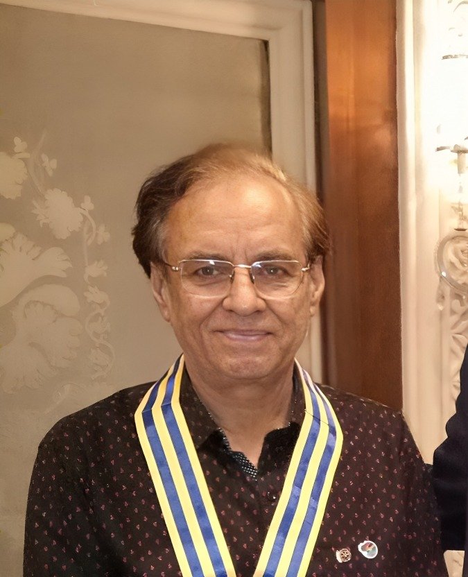 Sudesh Chopra bio